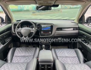 Xe Mitsubishi Outlander Premium 2.0 CVT 2022