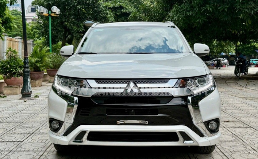 Mitsubishi Outlander 2.0 CVT 2023