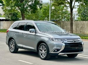 Xe Mitsubishi Outlander 2.4 CVT Premium 2018