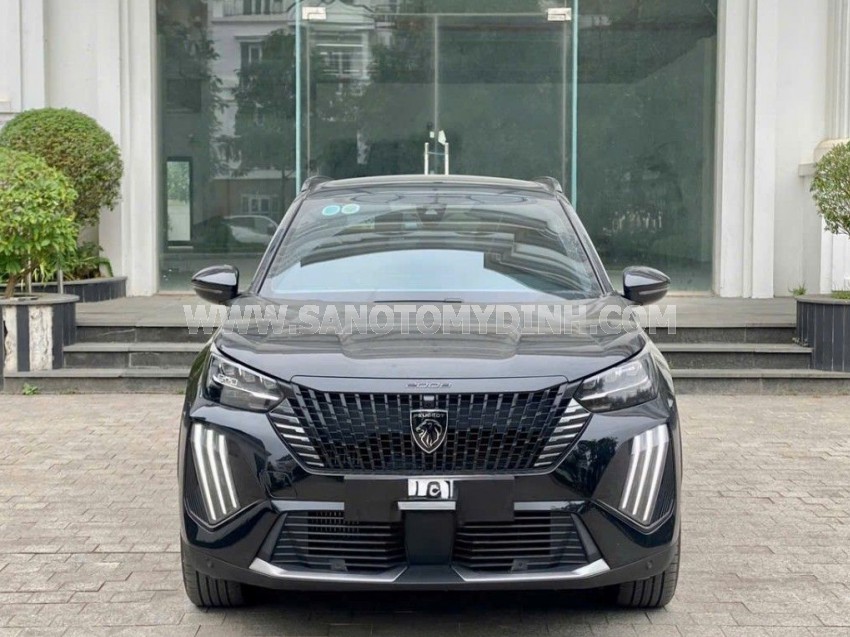 Peugeot 2008 GT 1.2 AT 2025