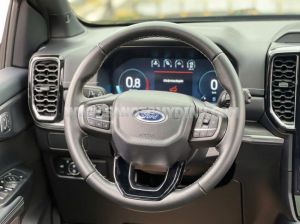 Xe Ford Everest Platinum 2.0L 4x4 AT 2025