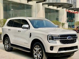 Xe Ford Everest Titanium Plus 2.0L 4x4 AT 2023