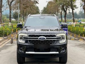 Xe Ford Everest Platinum 2.0L 4x4 AT 2025
