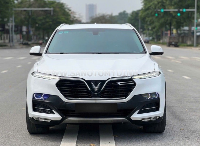 VinFast Lux SA 2.0 Premium 2.0 AT 2020