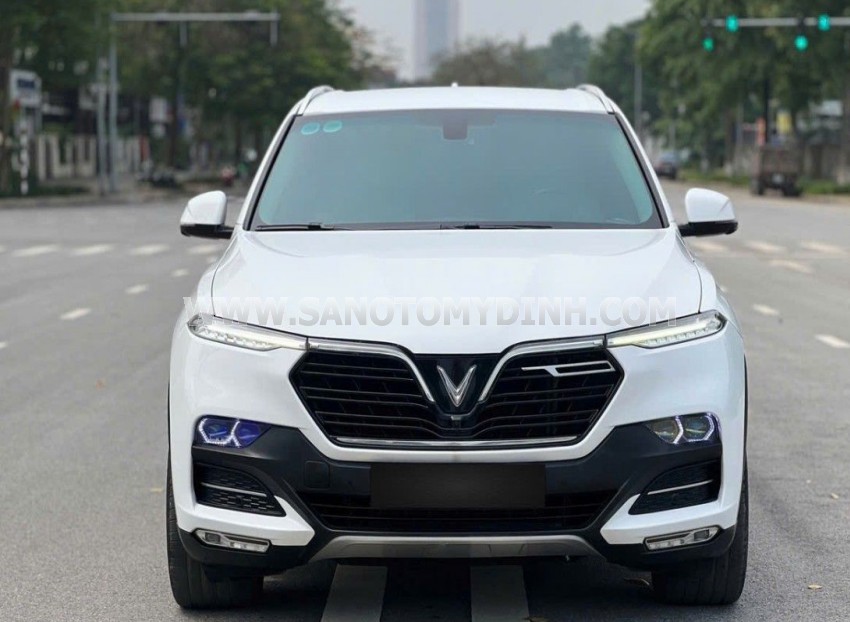 VinFast Lux SA 2.0 Premium 2.0 AT 2020
